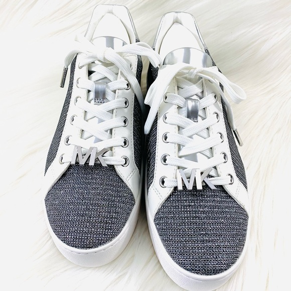 Michael Kors Women’s Poppy Sneakers Shoes - Picture 2 of 8